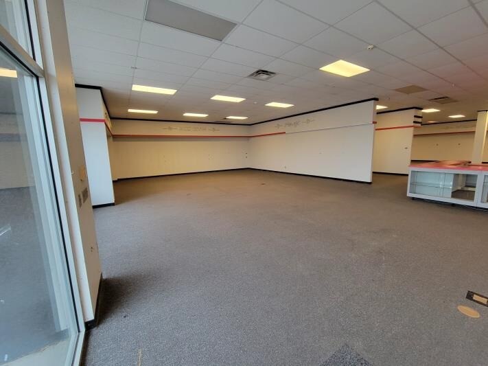 More Photos Of 1431 Mt Highway 35, Kalispell Freestanding For Sale