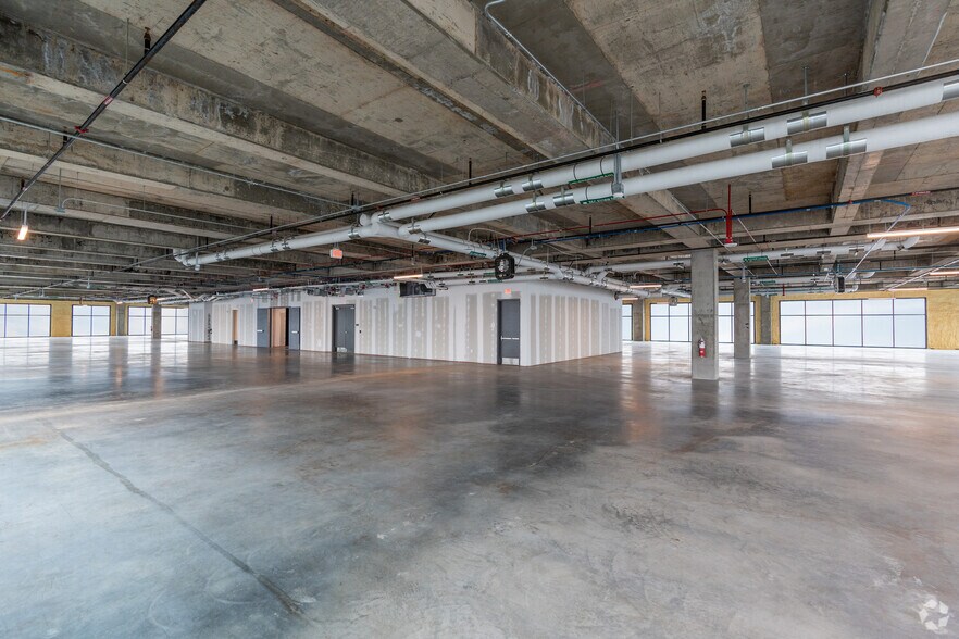 More Photos Of 541 Church At North Hills St, Raleigh Office For Lease