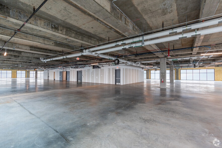 More Photos Of 541 Church At North Hills St, Raleigh Office For Lease