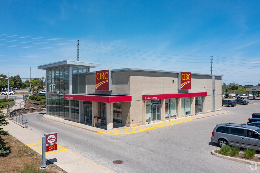 More Photos Of 35 Mapleview Dr W, Barrie Unknown For Lease