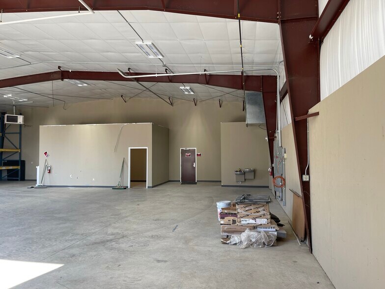 More Photos Of 4950 Stough Rd SW, Concord Flex For Sale