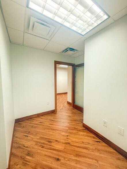 More Photos Of 3030-3050 NW 82nd Ave, Miami Showroom For Lease