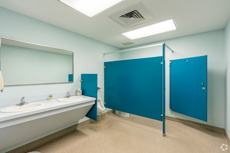 More Photos Of 131 S Main St, Mount Holly Loft Creative Space For Sale