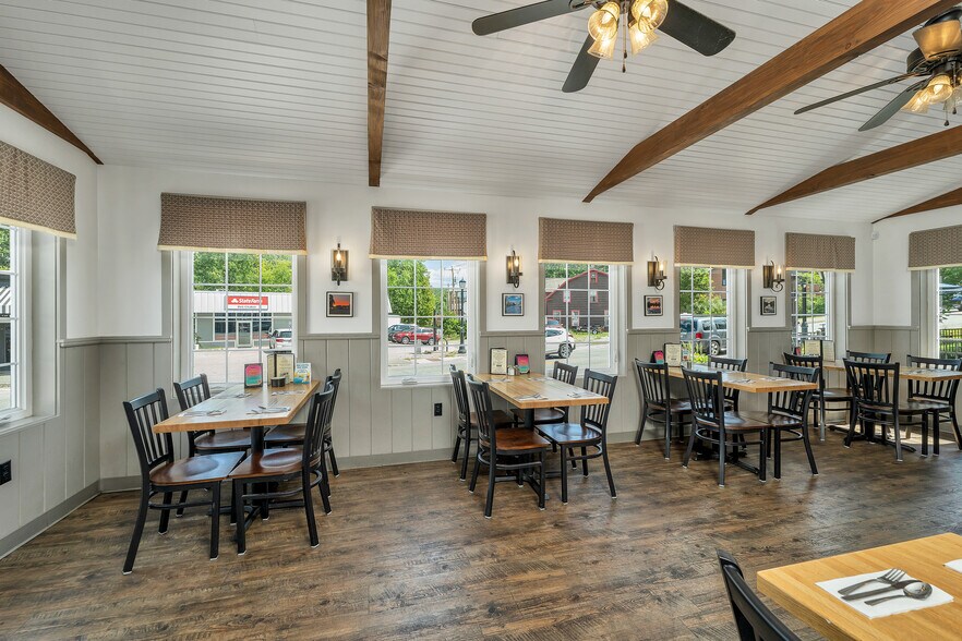More Photos Of 40 Main St, Goffstown Restaurant For Sale