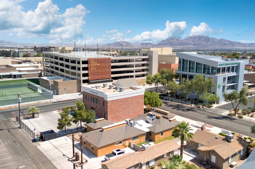 More Photos Of 510 S 8th St, Las Vegas Office Residential For Sale