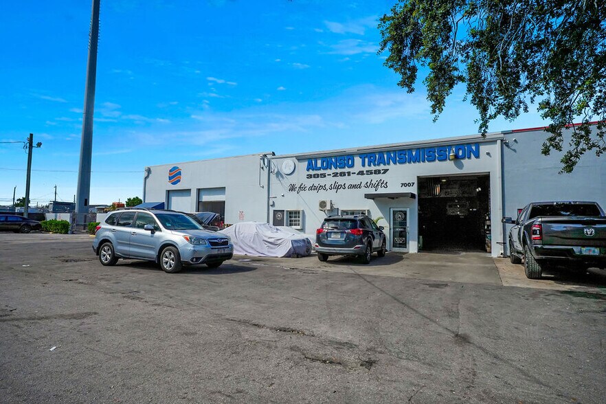 More Photos Of 7007 SW 13th Ter, Miami Warehouse For Sale