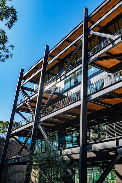 More Photos Of 765 Echo St NW, Atlanta Office For Lease