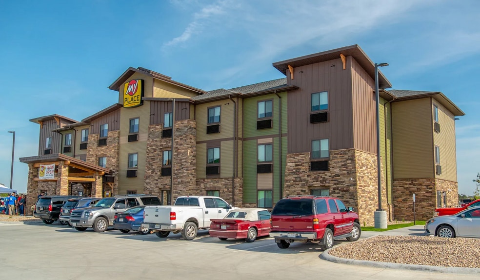 Primary Photo Of 200 E 31st St, Hastings Hotel For Sale