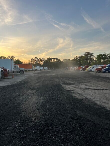 More Photos Of 4215 Edgewood Dr, Jacksonville Land For Sale