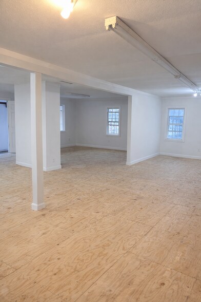 More Photos Of 627-655 N Cassady Ave, Columbus Light Distribution For Lease