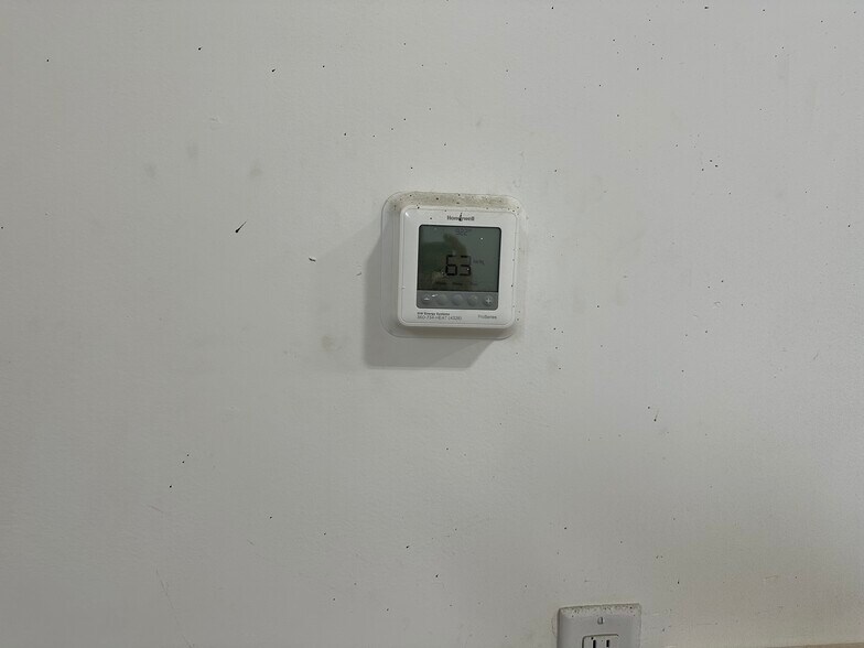 More Photos Of 2799 E Bakerview Rd, Bellingham Light Distribution For Lease