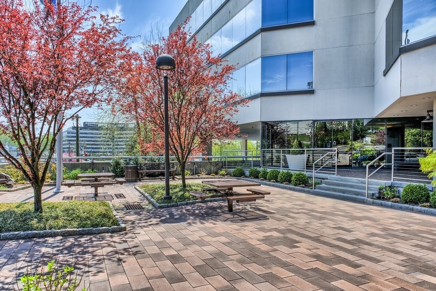 More Photos Of 60 Long Ridge Rd, Stamford Office For Lease