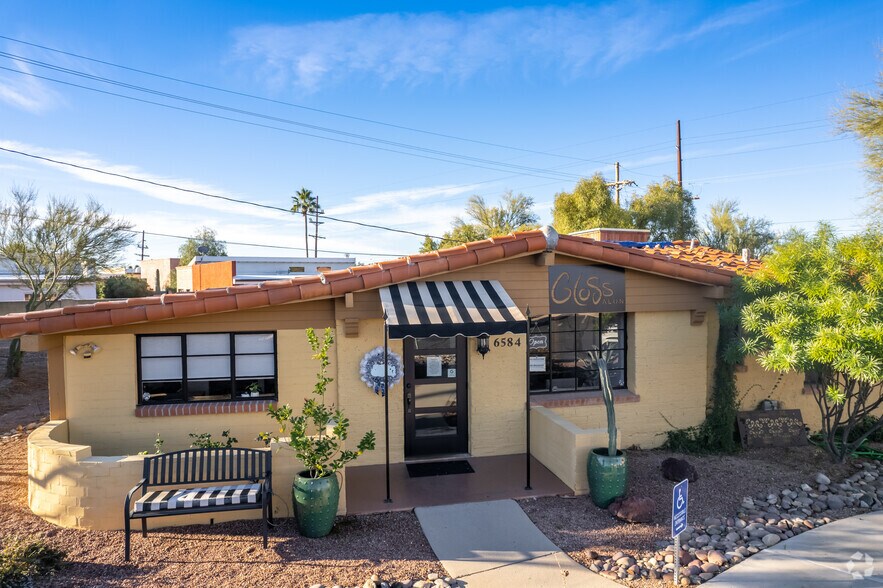 More Photos Of 6584 N Oracle Rd, Tucson Freestanding For Sale
