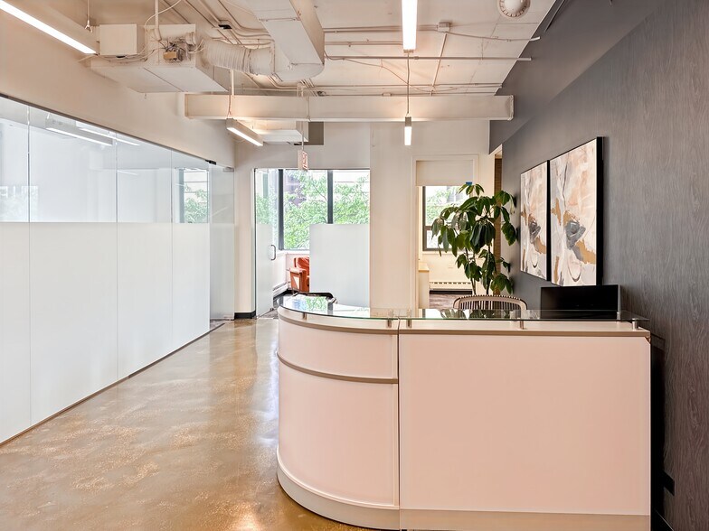 More Photos Of 40 E Huron St, Chicago Coworking Space