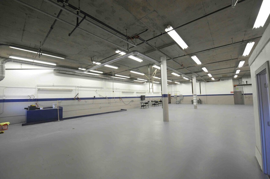 More Photos Of 20515 Highway 99, Lynnwood Auto Dealership For Sale
