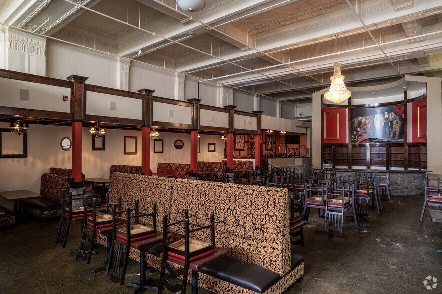 More Photos Of 212 S Elm St, Greensboro Loft Creative Space For Sale