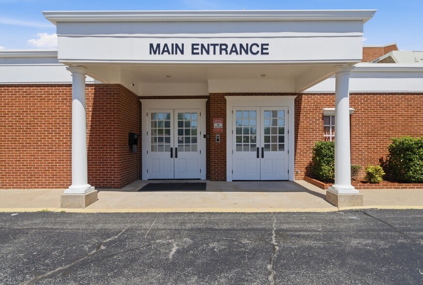 More Photos Of 7100 E 31st St, Tulsa Religious Facility For Sale