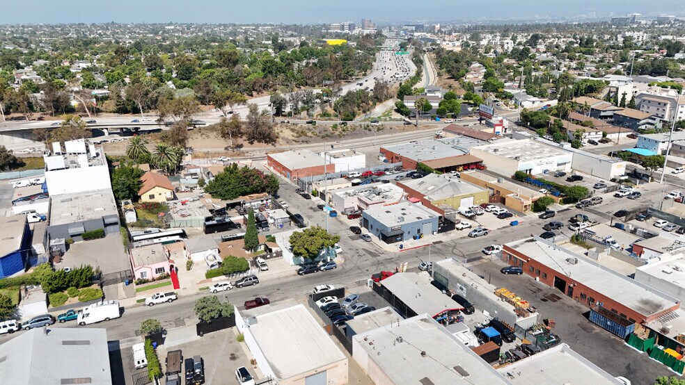 More Photos Of 900 W Hyde Park Blvd, Inglewood Warehouse For Lease