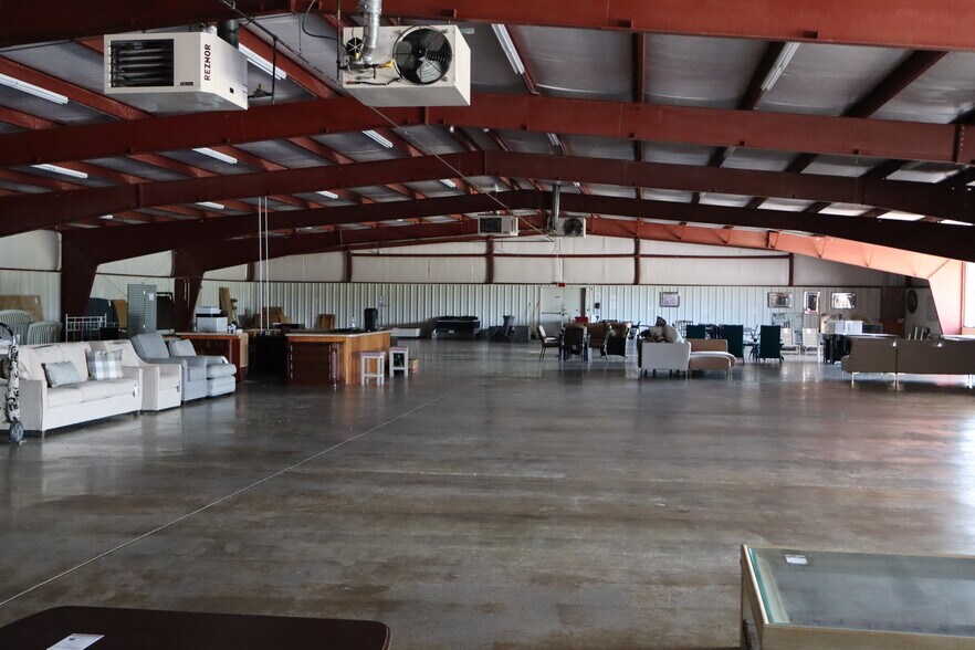 More Photos Of 5766 W US Highway 421, Wilkesboro Warehouse For Lease