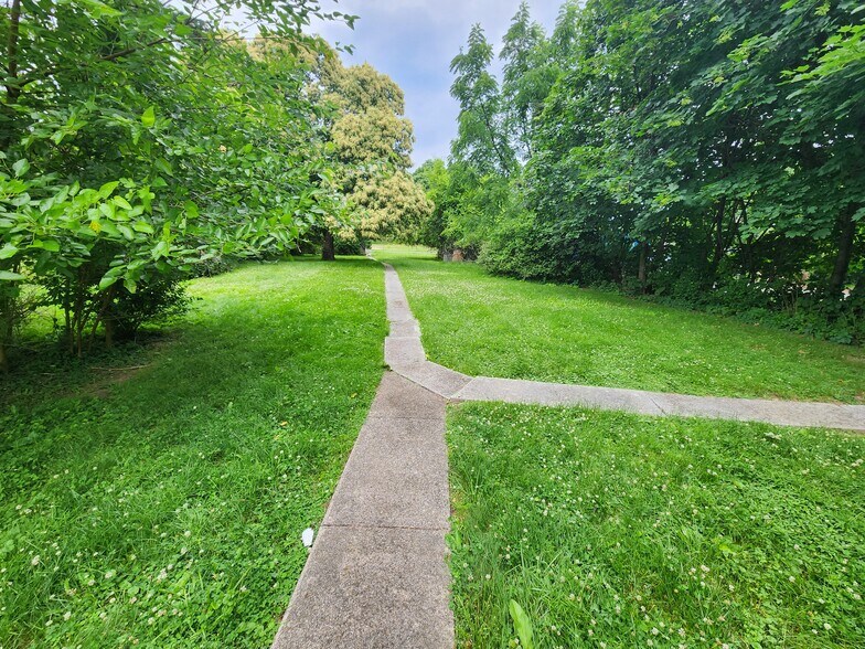 More Photos Of 5938 Linglestown Rd, Harrisburg Multifamily For Sale