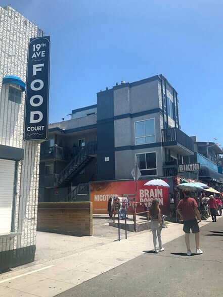 More Photos Of 1815-1827 Ocean Front Walk, Venice Restaurant For Lease