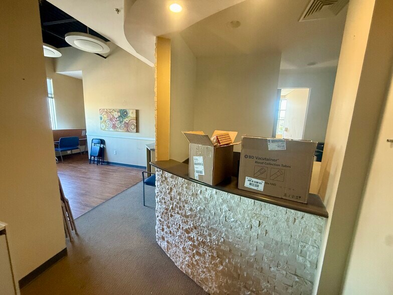 More Photos Of 449621 Us-301, Callahan Medical For Lease