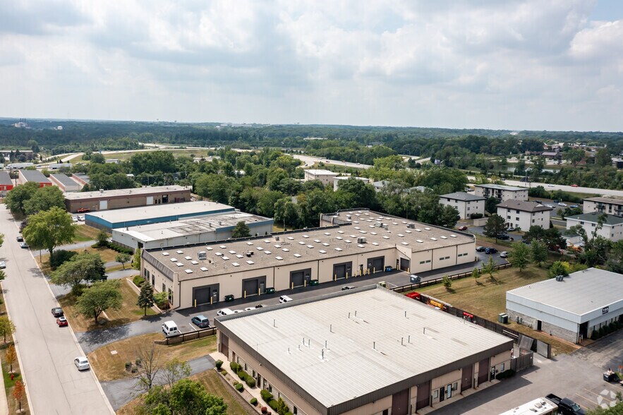 More Photos Of 8404 S Wilmette Ave, Darien Light Manufacturing For Lease
