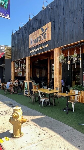 More Photos Of 8422-8428 W 3rd St, Los Angeles Restaurant For Lease