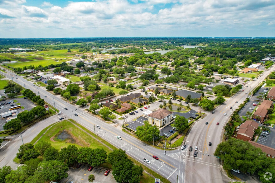 More Photos Of 1959 E Edgewood Dr, Lakeland Office For Lease
