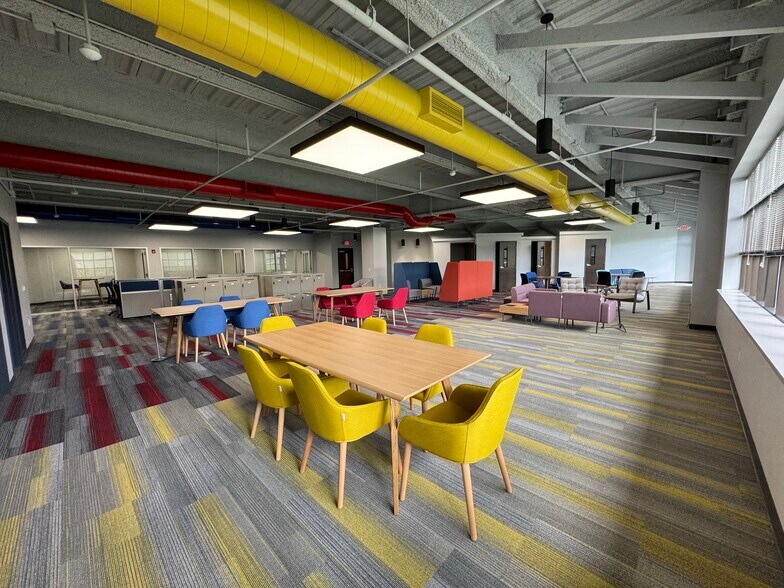 More Photos Of 150 Corporate Center Dr, Camp Hill Unknown For Lease