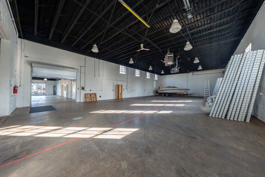 More Photos Of 1033-1045 W 3rd Ave, Columbus Flex For Sale