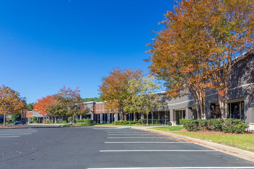 More Photos Of 4855 Peachtree Industrial Blvd, Peachtree Corners Office For Lease