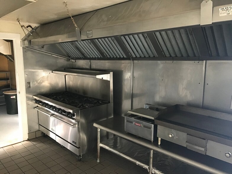 More Photos Of 1454 State Route 30, Wells Specialty For Sale