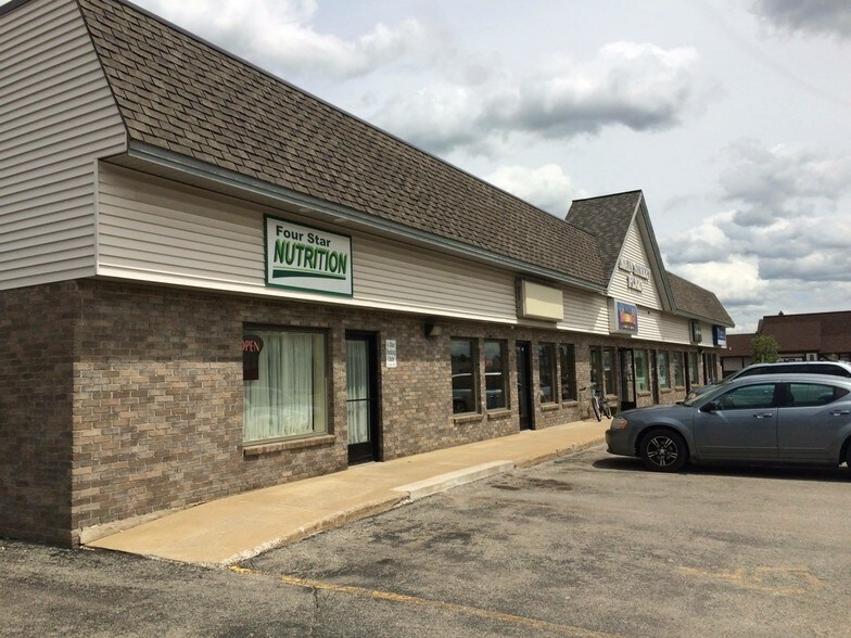 More Photos Of 604 W Main St, Gaylord Office For Lease