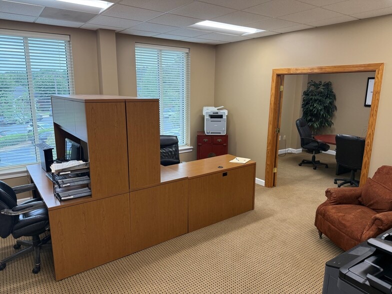 More Photos Of 2435 Plantation Center Dr, Matthews Medical For Sale