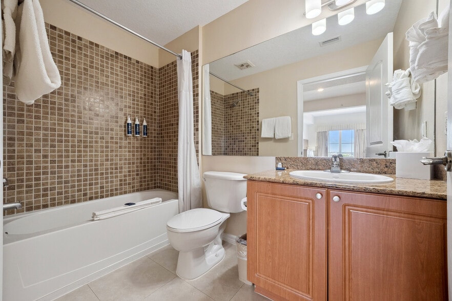 More Photos Of 7383 Universal Blvd, Orlando Hospitality For Sale