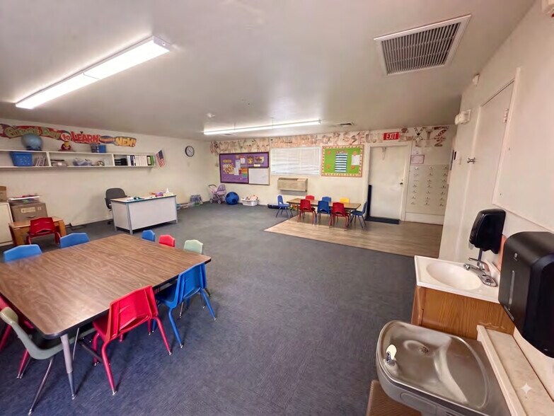 More Photos Of 3602 W Greenway Rd, Phoenix Daycare Center For Sale