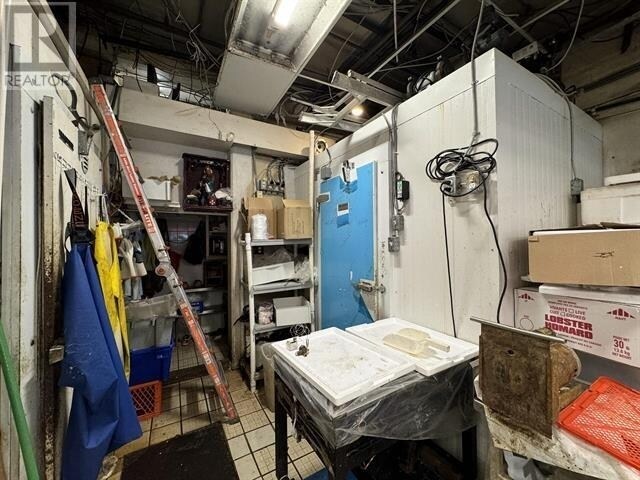 More Photos Of 585 Gore Av, Vancouver Storefront For Lease