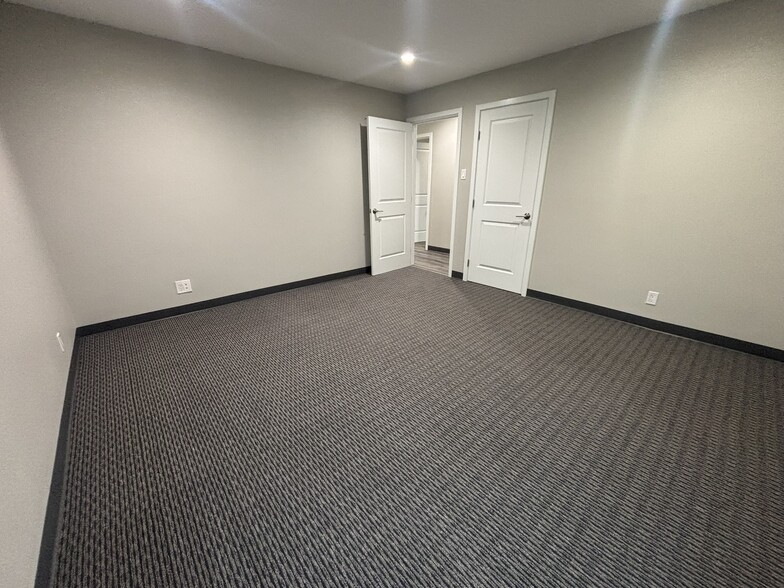 More Photos Of 1130-1132 McKendrie St, San Jose Medical For Lease