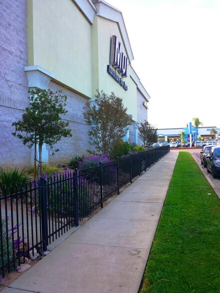 More Photos Of 776-880 Arnele Ave, El Cajon Unknown For Lease