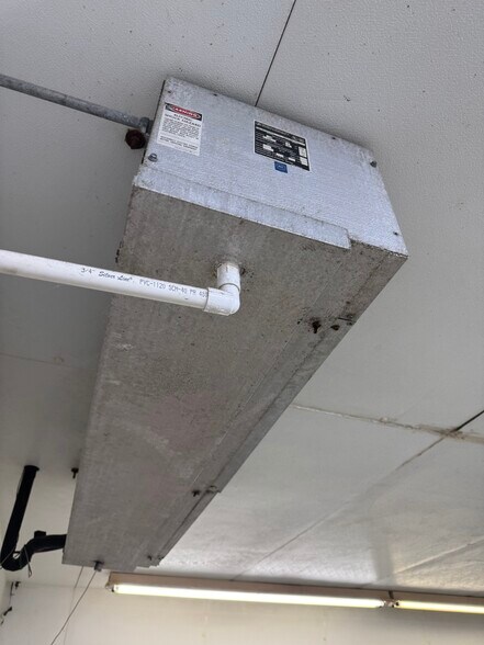 More Photos Of 8716 SE 15th St, Oklahoma City Distribution For Sale