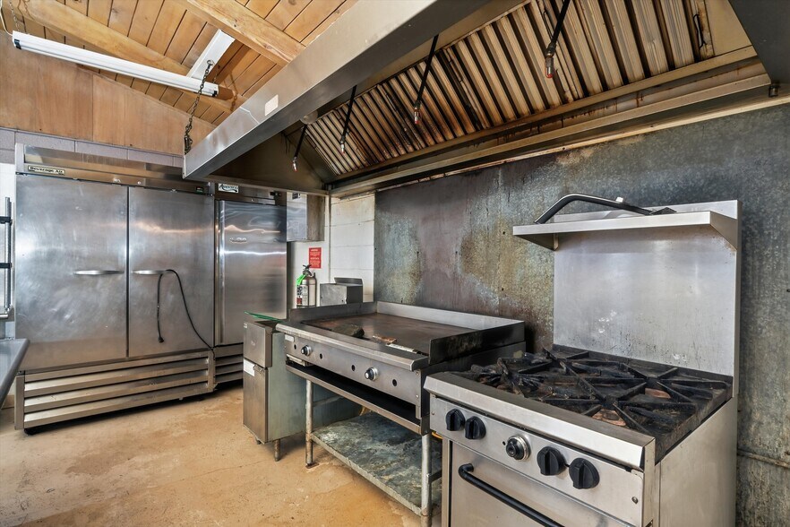 More Photos Of 3794 CA-20, Nice General Retail For Sale