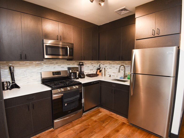 More Photos Of 546 W 188th St, New York Apartments For Sale