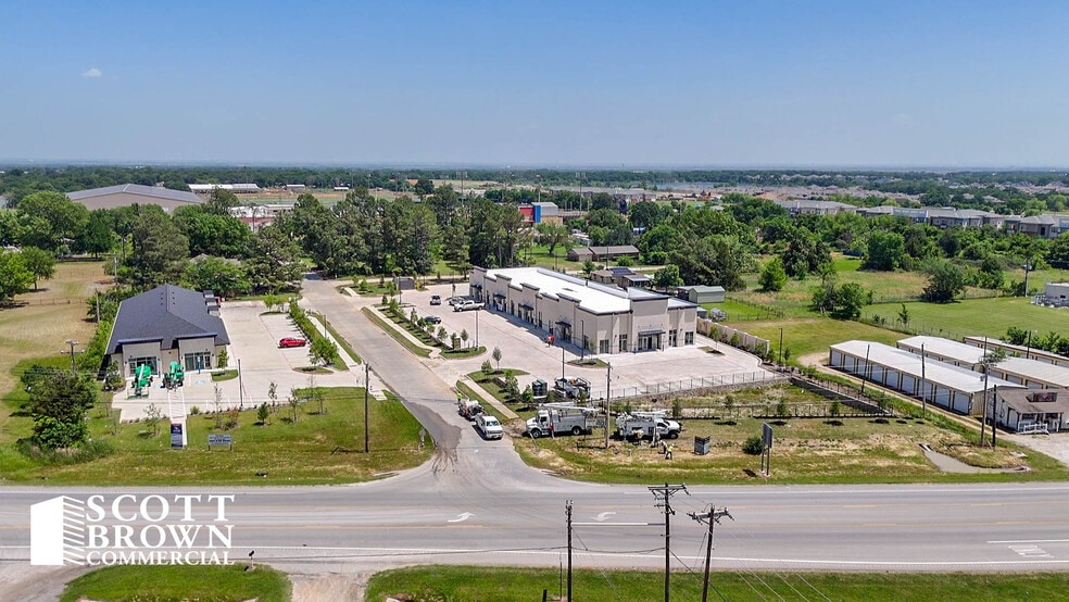 More Photos Of 500 Pine Ridge Lane, Aubrey General Retail For Lease