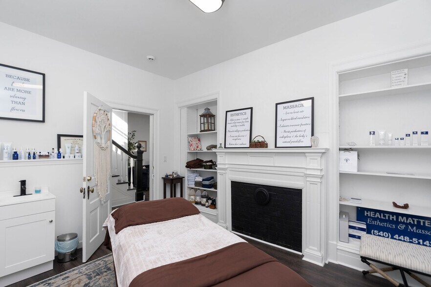More Photos Of 30 Ladd Rd, Fishersville Office For Sale