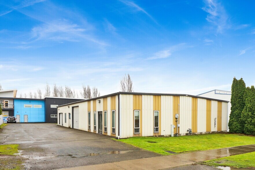 Primary Photo Of 2228 Queen St, Bellingham Industrial For Lease