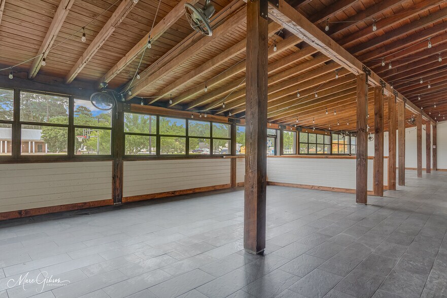 More Photos Of 9220 Wallace Lake Rd, Shreveport Storefront Retail Office For Sale