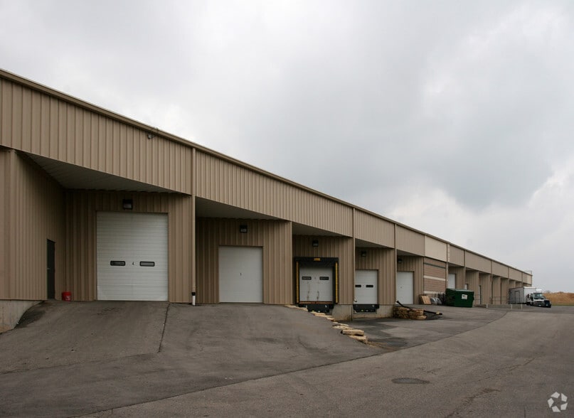 More Photos Of 2881 Commerce Park Dr, Madison Light Manufacturing For Lease