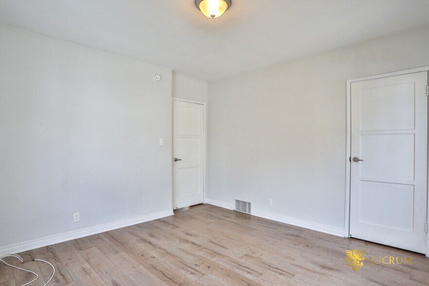More Photos Of 854 Alandele Ave, Los Angeles Apartments For Sale