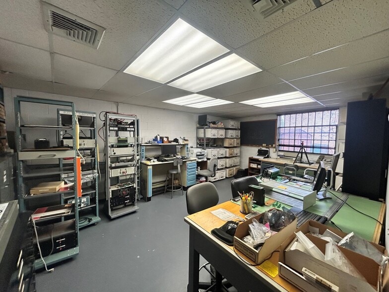 More Photos Of 39-41 Hutcheson Pl, Lynbrook Research And Development For Sale